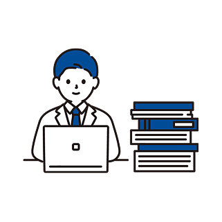 書類を片付ける男性